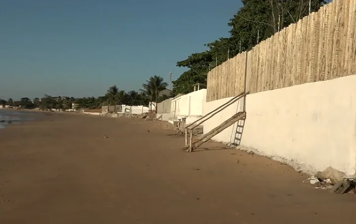 Rapaz é assassinado na praia de Ponta da Fruta, em Vila Velha