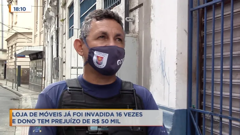 Loja de móveis é arrombada e ladrões saem com carrinho lotado