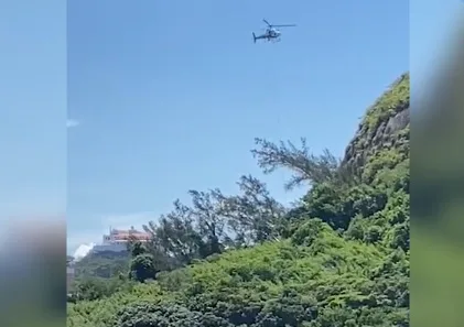 VÍDEO | Pai e filho são resgatados em trilha no Morro do Moreno