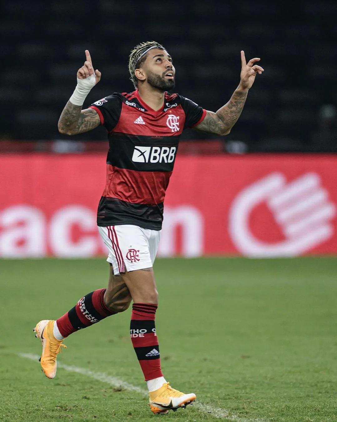 Como Gabriel, do Flamengo, outros jogadores mudaram seus 'nomes' no futebol