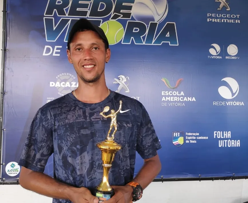 Circuito Rede Vitória ES Open de Tênis: Leonardo Bartnik é o grande campeão da 1ª Classe