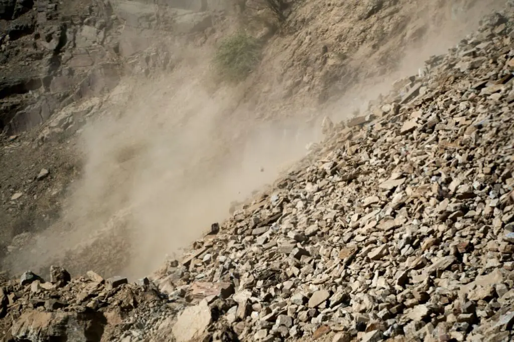 Avalanche no Equador deixa seis mortos e dezenas de desaparecidos