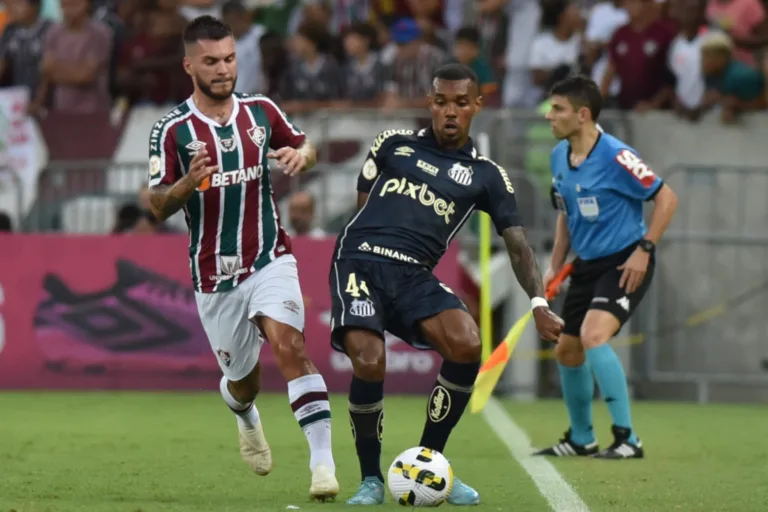 Santos segura Fluminense no Rio e garante empate na estreia no Brasileirão