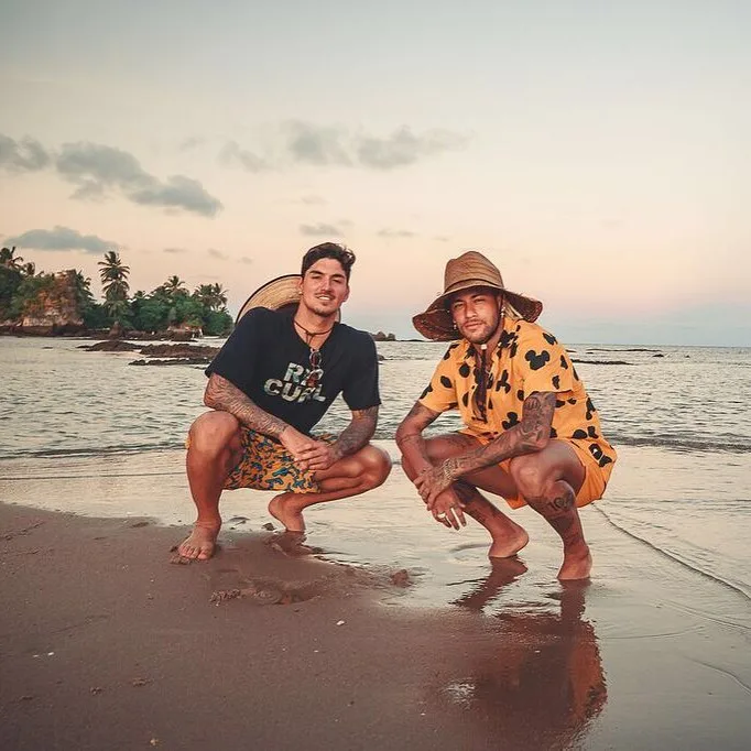 Moda praia masculina: saiba o que está na moda neste verão!