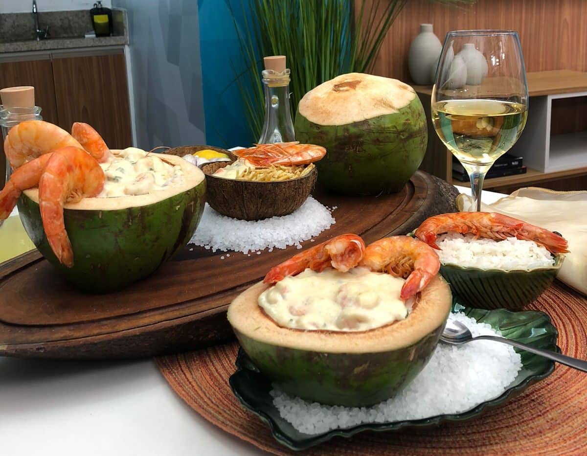 Delicioso camarão no coco!