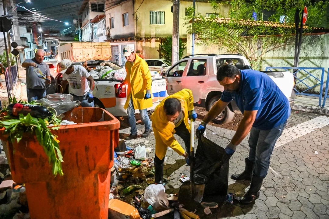 Mutirão recolhe 74 toneladas de lixo das ruas de Vitória