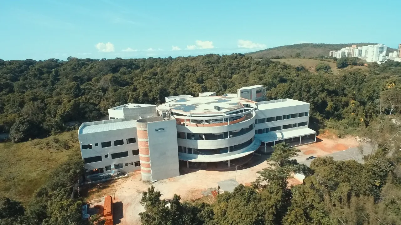 Ministério da Saúde garante repasse para concluir Hospital Guarapari