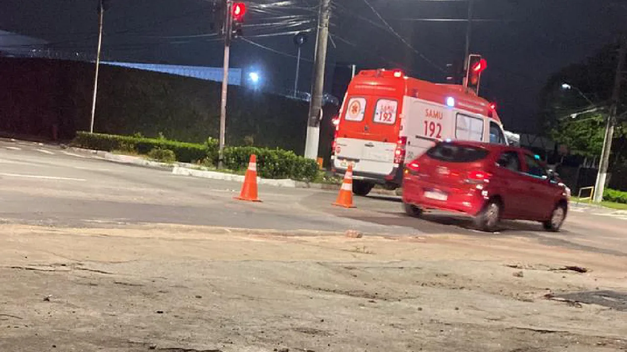 Homem é baleado com tiro na perna na Avenida Maruípe