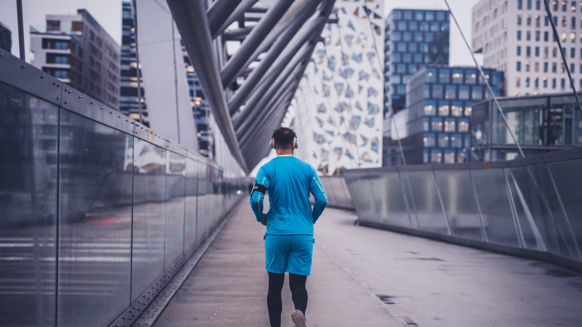 Corrida no inverno: 3 dicas para melhorar o desempenho, por Julio Dotti, treinador e embaixador da Saucony