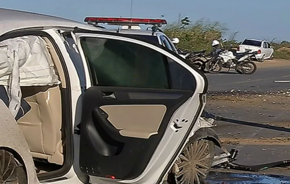 Motociclista colombiano morre após ser atingido por carro guiado por menores na Serra