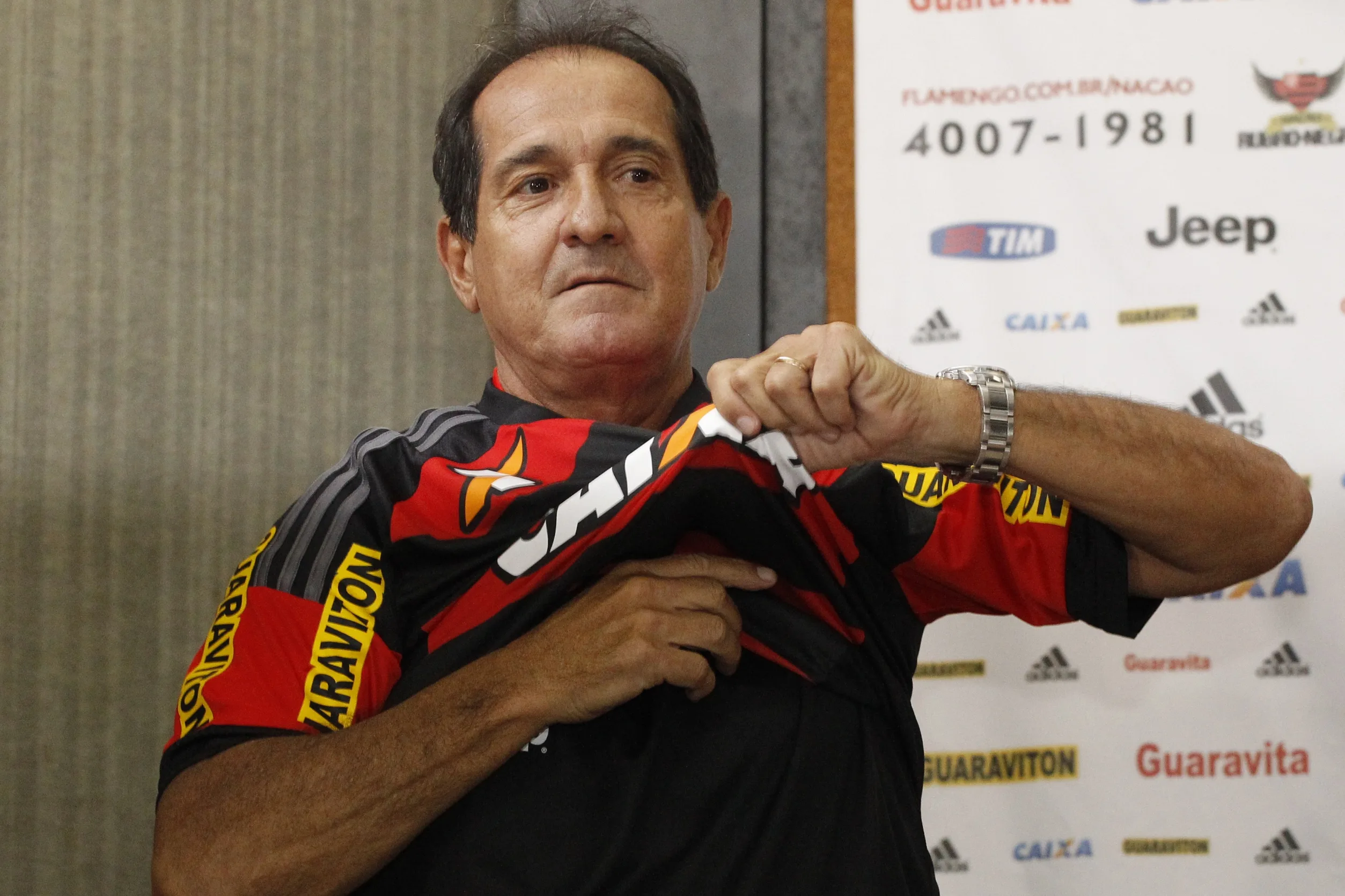 Muricy elogia primeira fase do Flamengo e diz que time cumpriu 'obrigação'