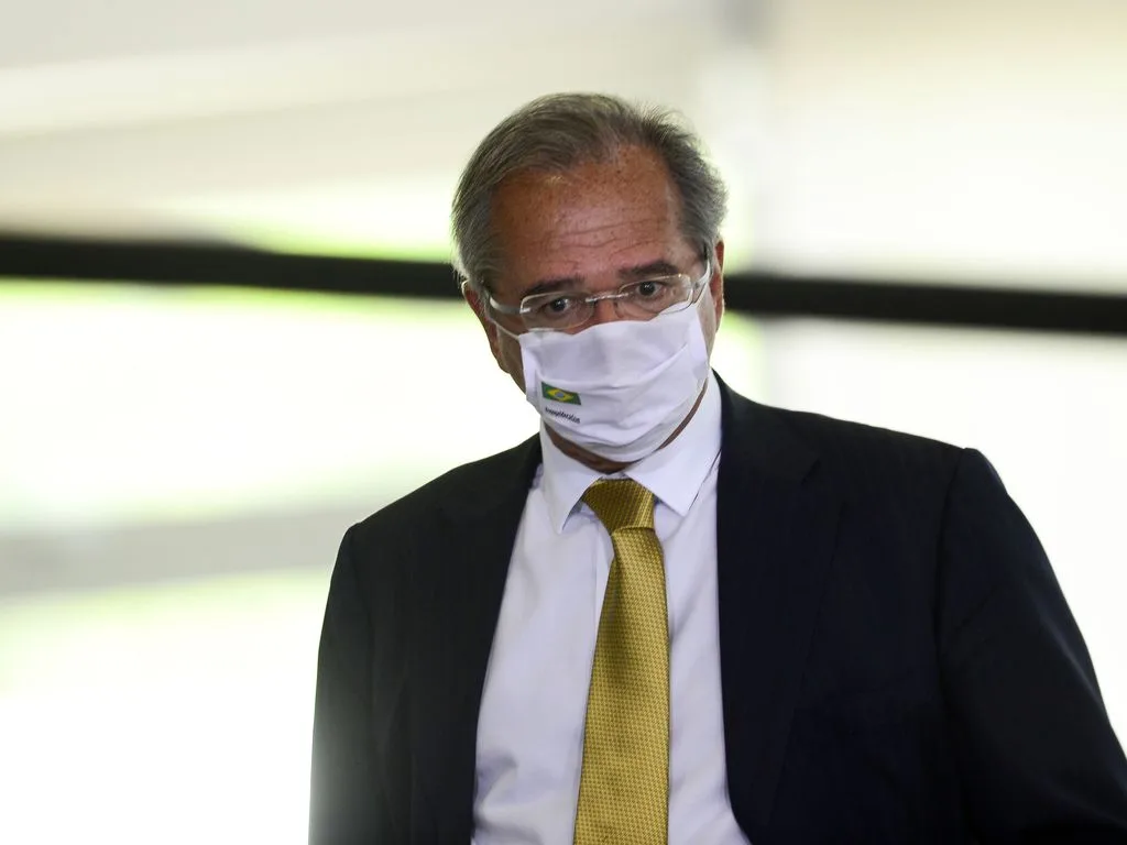 O ministro da Economia, Paulo Guedes, durante cerimônia de posse do ministro da Saúde, Eduardo Pazuello, no Palácio do Planalto.