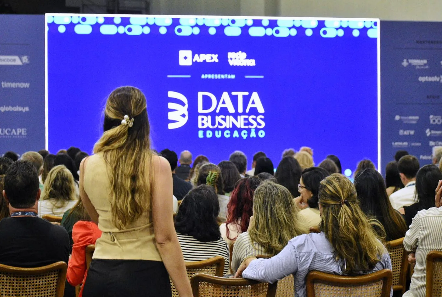 "Jovens saem da escola sem saber o que querem da vida", diz especialista no Data Business