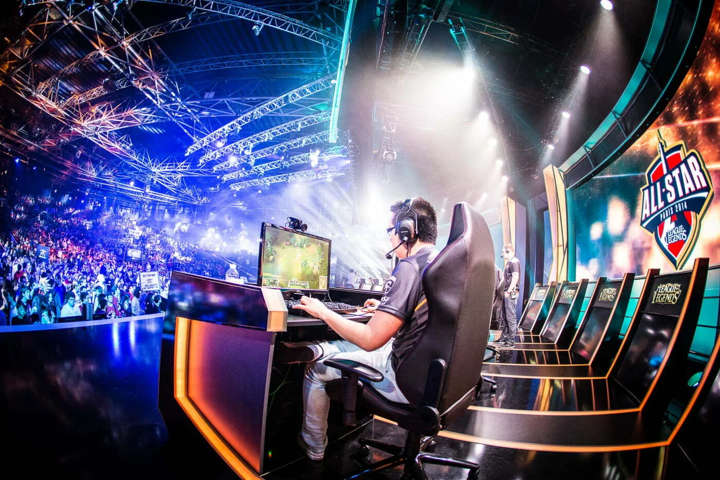 E-sports: como se tornar um profissional gamer neste mercado bilionário