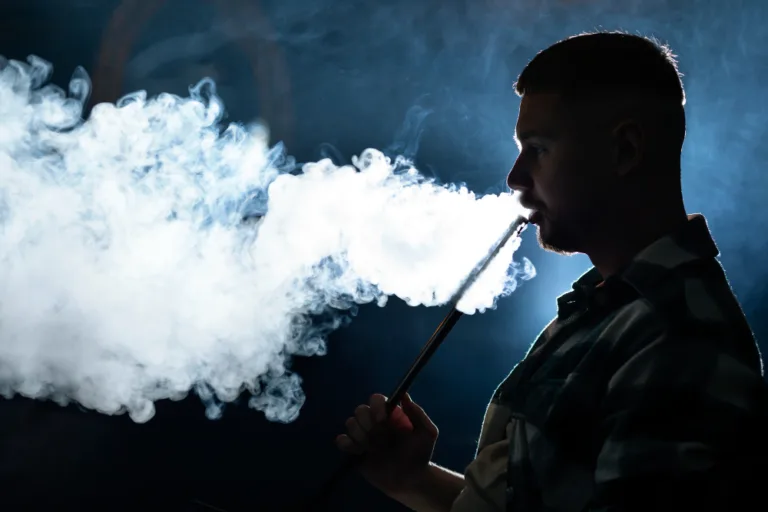 Vape: 80 entidades médicas reforçam proibição da venda de cigarros eletrônicos