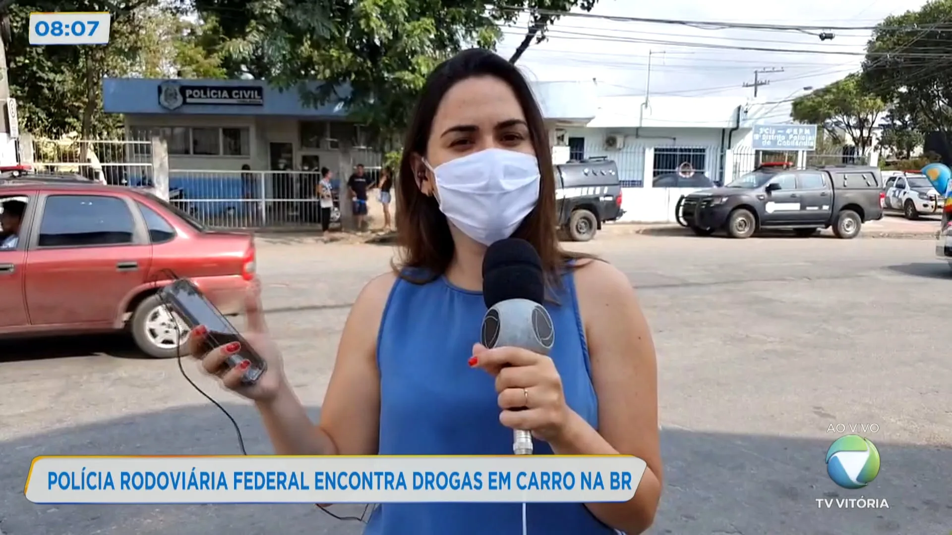 Polícia rodoviária federal encontra drogas em carro na BR