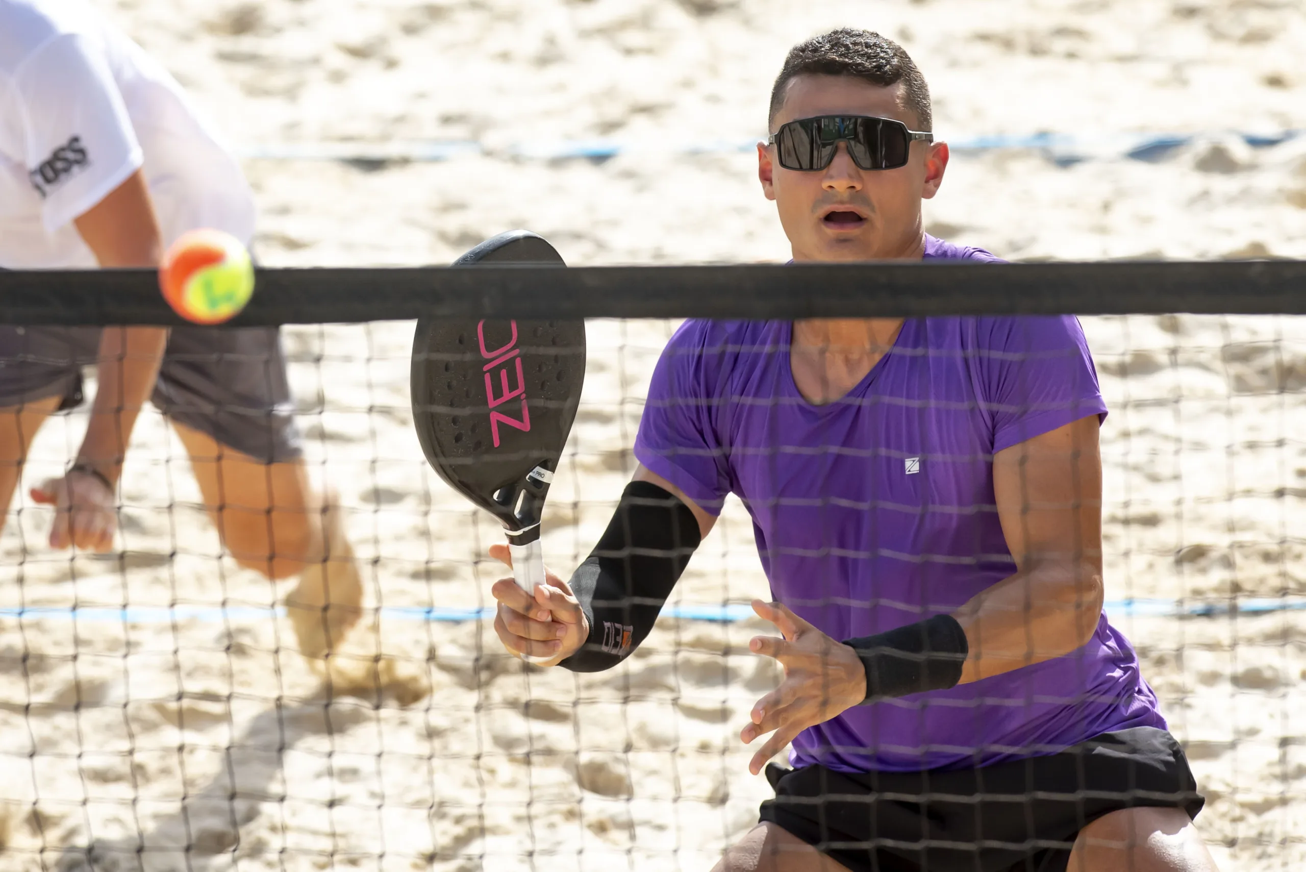 Número um do beach tennis no ES participa de torneio internacional