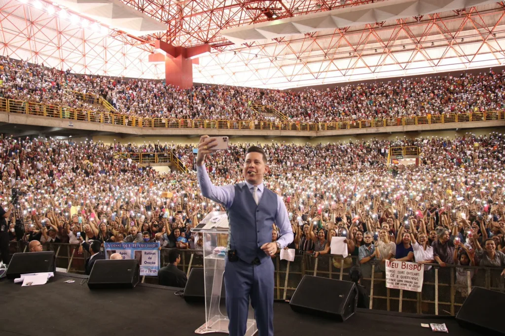 Salmo 91 na voz do bispo Bruno Leonardo vira oração mais ouvida do mundo Salmo 91 na voz do bispo Bruno Leonardo vira oração mais ouvida do mundo