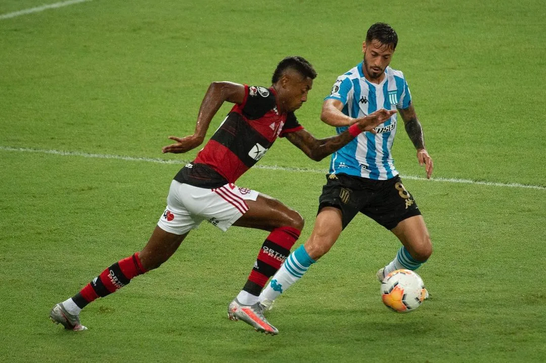 Nos pênaltis, Flamengo perde para o Racing e está eliminado da Libertadores