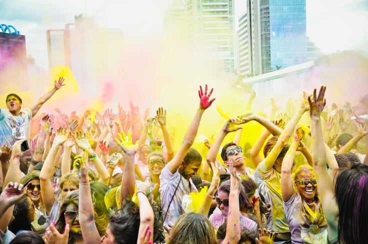 Quer brincar de correr?! Participe do sorteio de kits da Corrida das Cores em Vila Velha