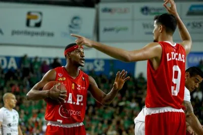 Paulistano joga para conquistar título do NBB e repetir feito do Corinthians