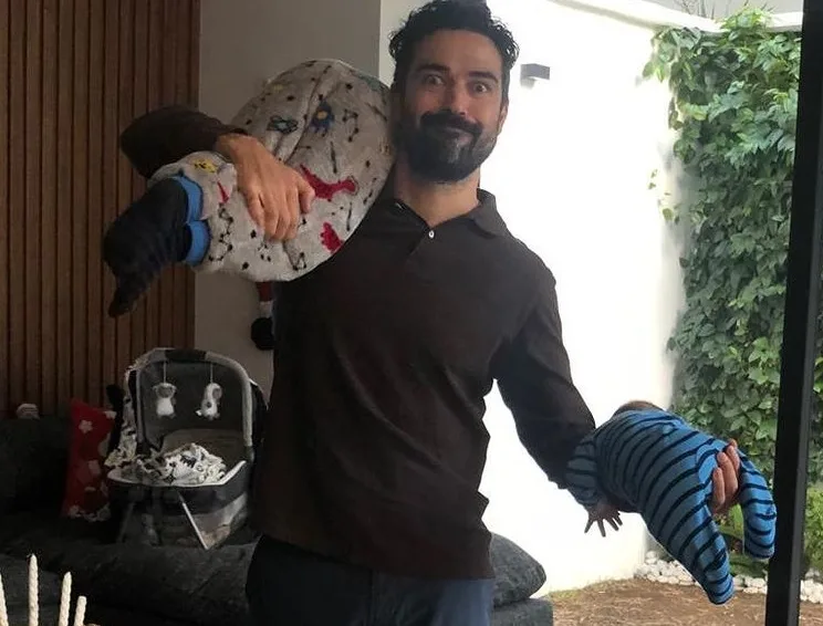 Alfonso Herrera, ex-RBD, anuncia nascimento do segundo filho: 'Para mim, 2020 foi salvo por você'