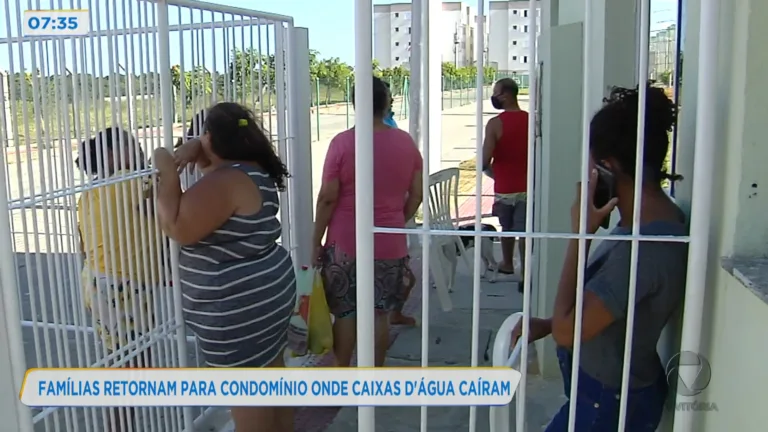 Famílias retornam para condomínio onde caixas d'água caíram