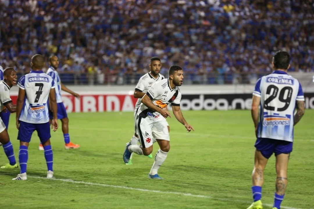 Vasco vence CSA de goleada em Maceió, quebra jejum e reduz chances de rebaixamento