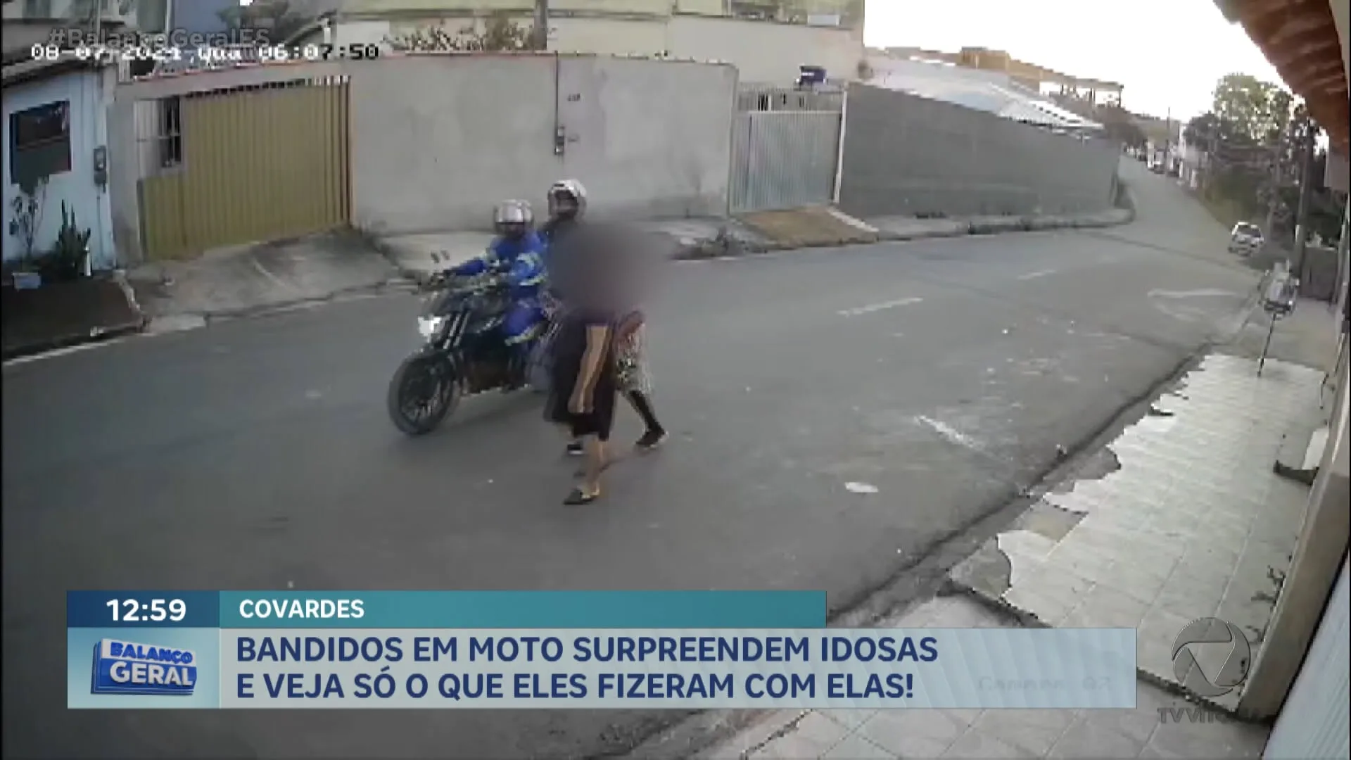 COVARDES! BANDIDOS EM MOTO SURPREENDEM IDOSAS E VEJA SÓ O QUE ELES FIZERAM COM ELAS!