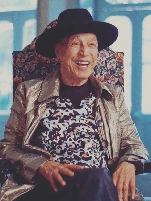 Morre Luiz Galvão, fundador do conjunto Novos Baianos, aos 87 anos de idade
