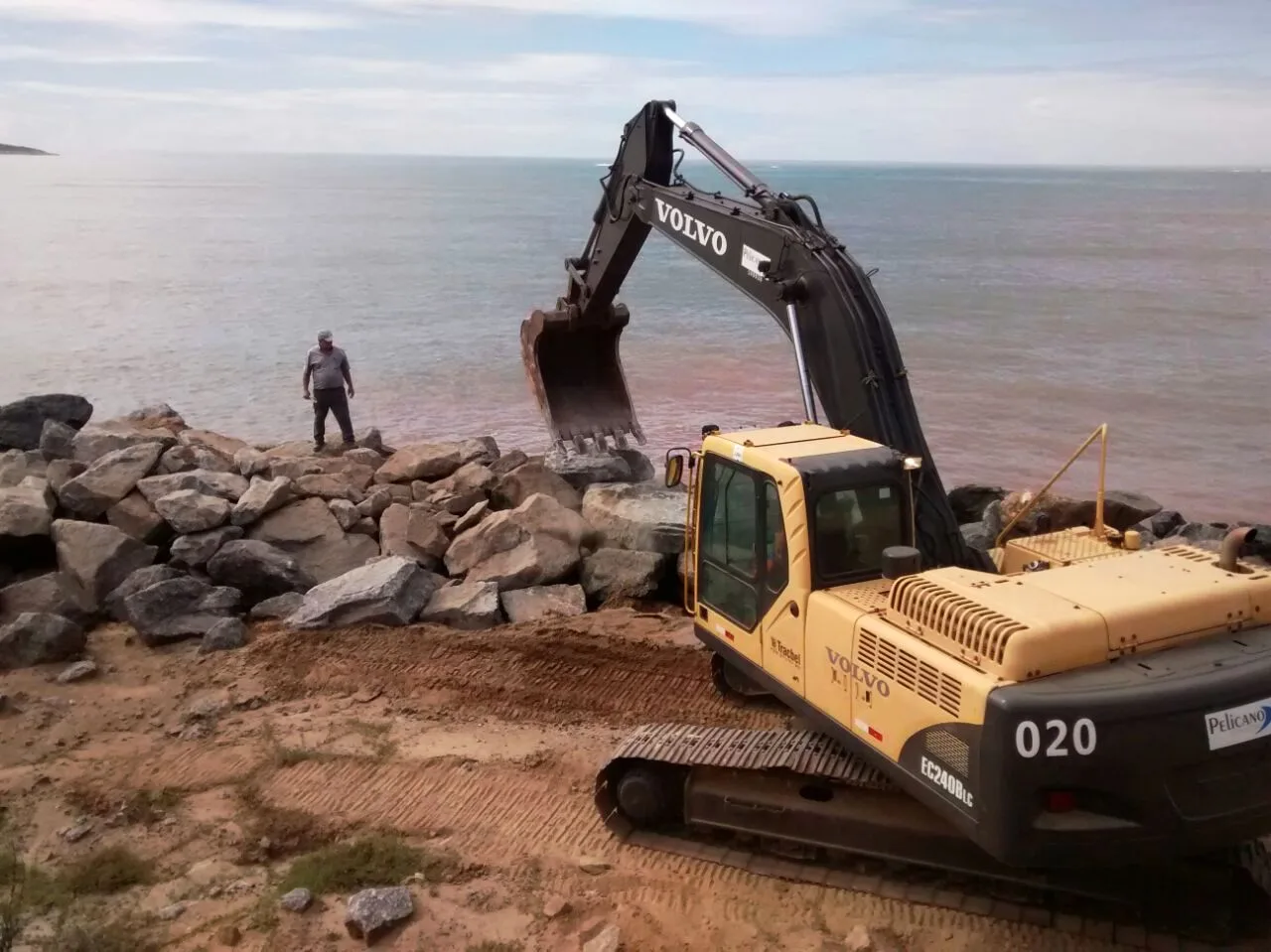 Obras para conter avanço do mar em rodovia estadual têm início no Sul do Estado