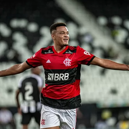 Cariocão 2021: Flamengo domina, vence o Botafogo e assume a liderança do campeonato