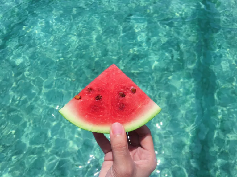 Para os dias de folia: veja lista de frutas para desinchar e manter a hidratação
