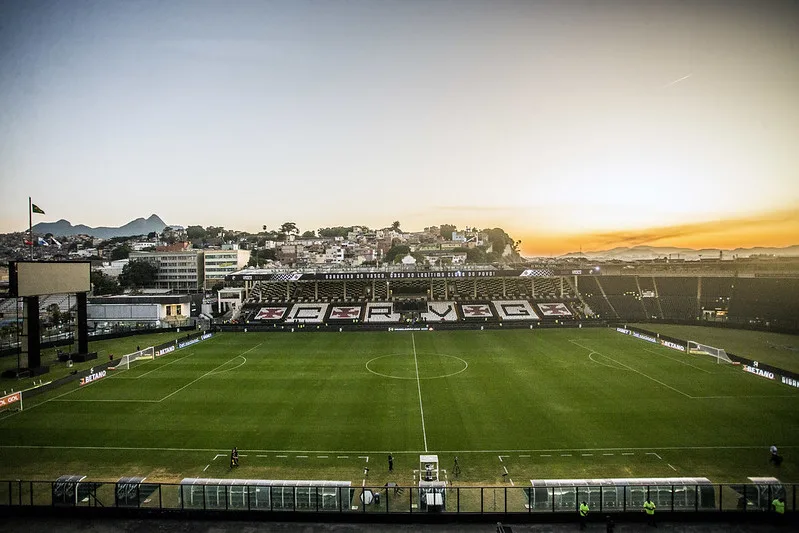 Justiça mantém proibição do Vasco jogar com torcida em São Januário