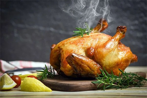 Frango de padaria ganha mais notoriedade após alta inflação