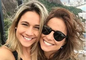 Fernanda Gentil revela que se casou com Priscila Montadon em segredo: - Só a família estava presente