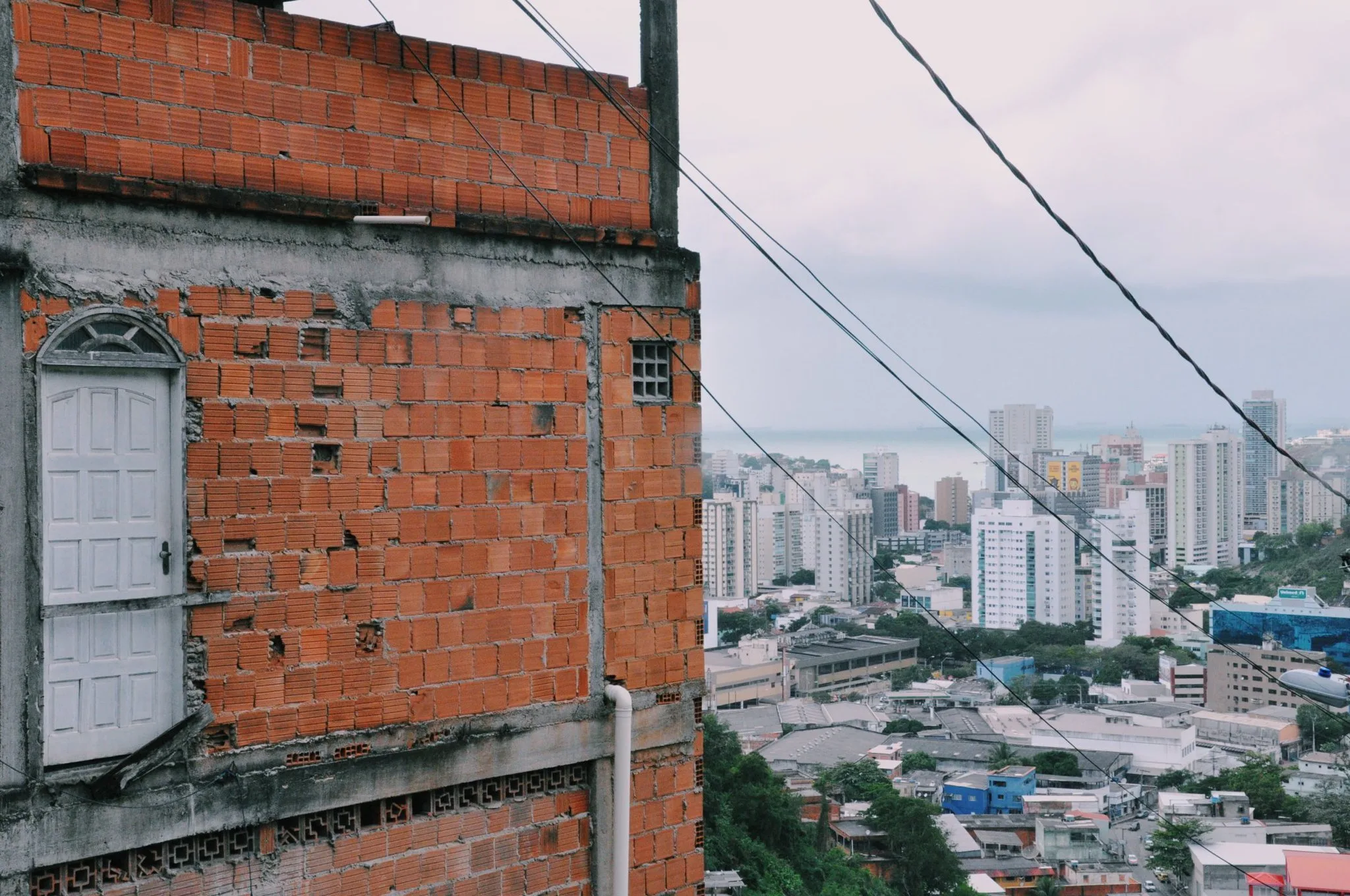 Briga de casal acaba com homem detido após agressões em Vitória