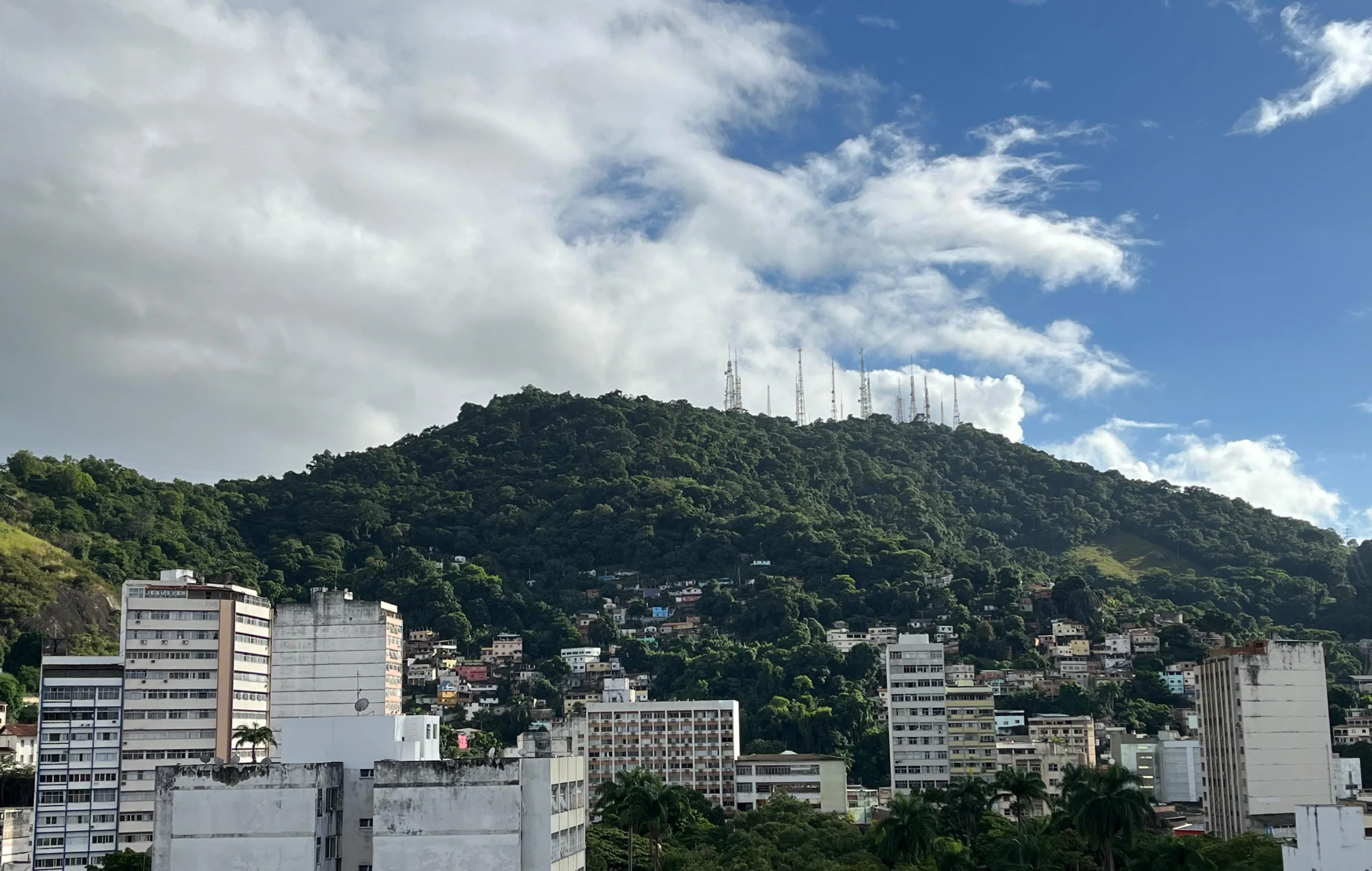 Vai chover? Veja a previsão do tempo para o final de semana no Espírito Santo