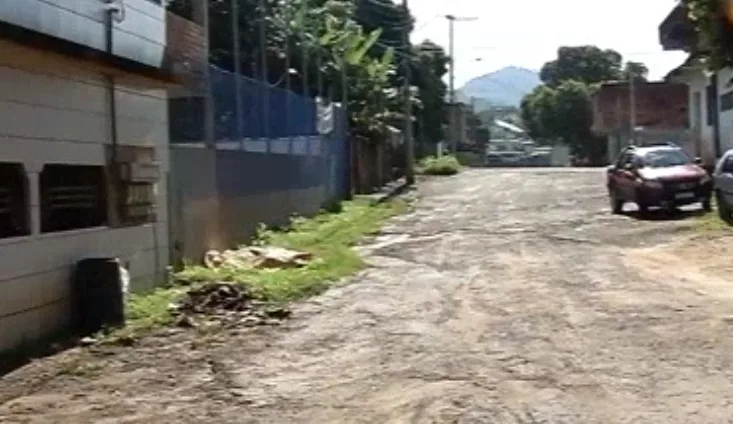 Confronto armado entre traficantes termina com suspeito detido