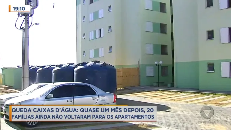 Quase um mês depois, moradores ainda enfrentam problemas em condomínio de Cariacica