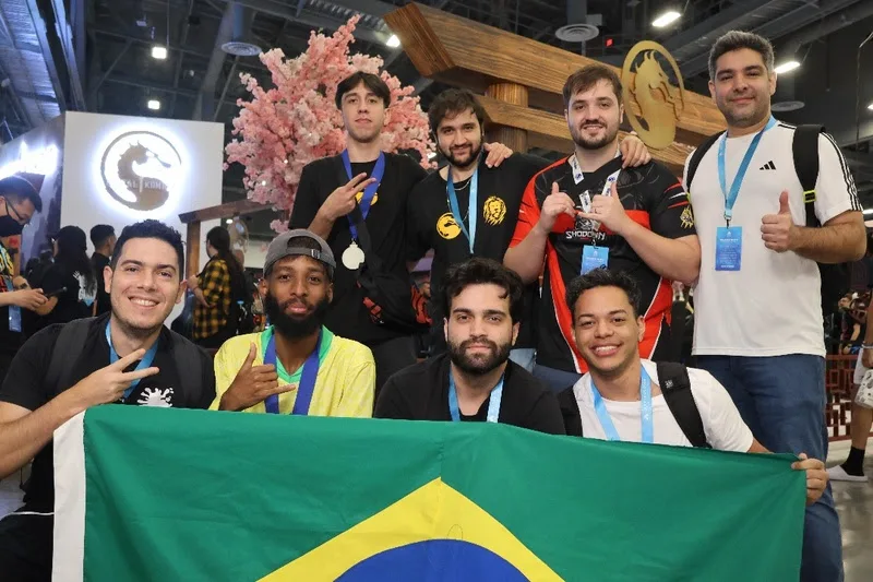 Jogadores de Mortal Kombat 1 do Brasil fazem história na EVO 2024