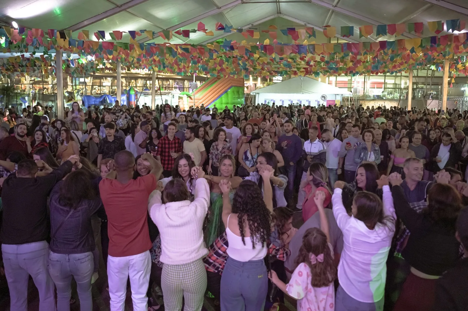 Anarriê! Veja a programação de festas juninas para curtir neste fim de semana