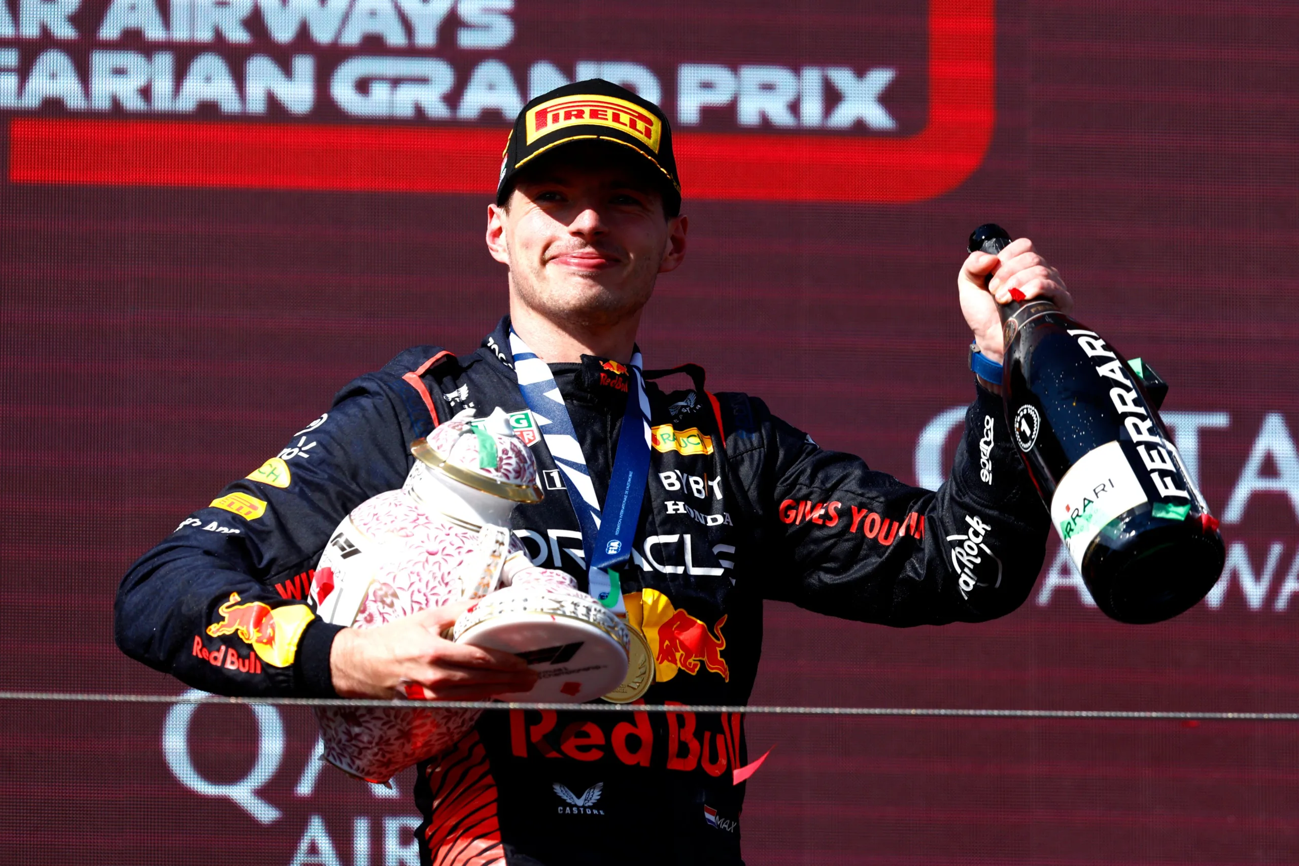 Verstappen vence na Hungria e Red Bull supera recorde de vitórias seguidas da McLaren de Senna