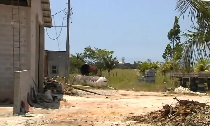 Bandidos armados invadem fábrica e fazem funcionários reféns na Serra