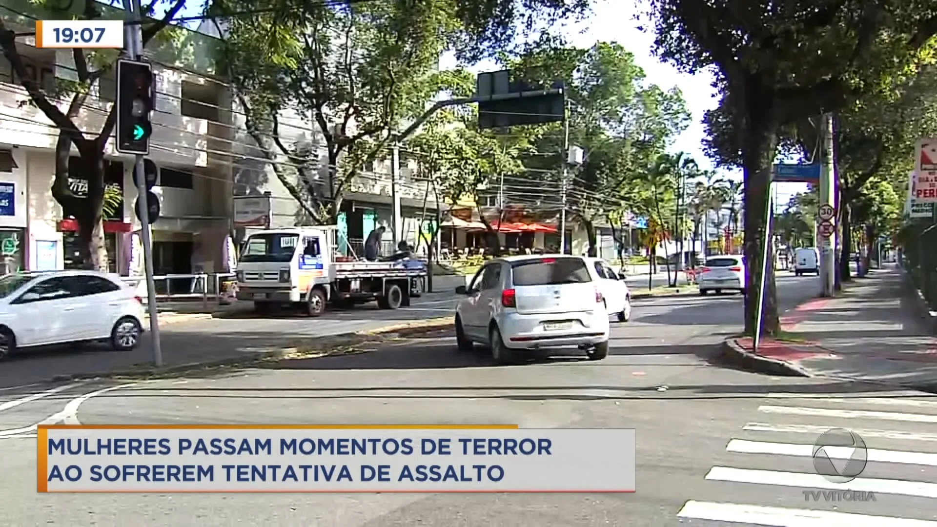 Mulheres são assaltadas no meio da rua quando iam para o trabalho