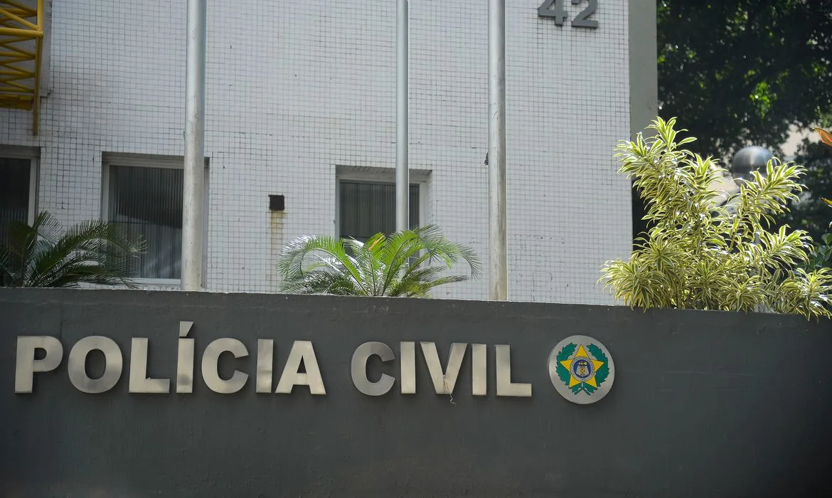 Fachada da Secretaria de Estado da Polícia Civil, no centro do Rio de Janeiro