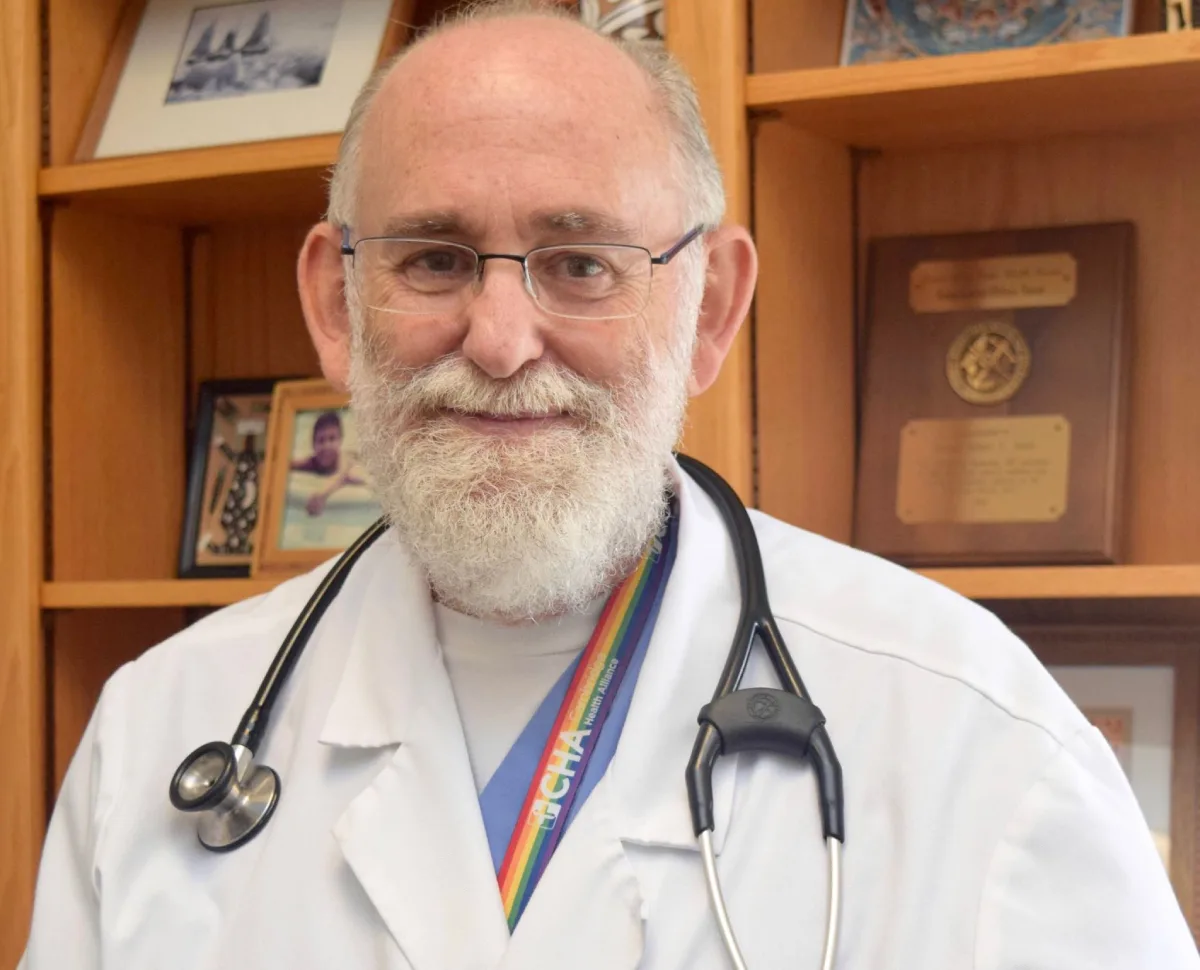 "Cultura do médico no Brasil é muito centrada no especialista", avalia professor de Harvard