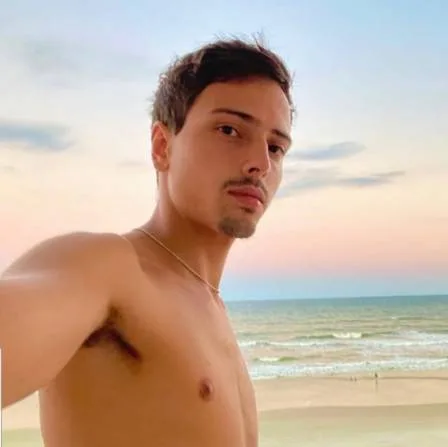 No OnlyFans! Sobrinho de Malafaia e filho de pastora posta foto nu