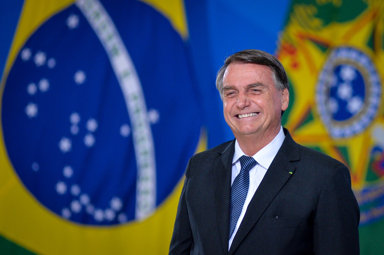 Bolsonaro fala que Brasil tem 'uma das gasolinas mais baratas do mundo'