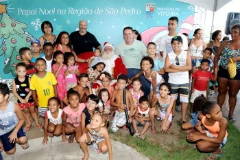 Ilha das Caieiras recebe Papai Noel e a magia do Natal neste domingo